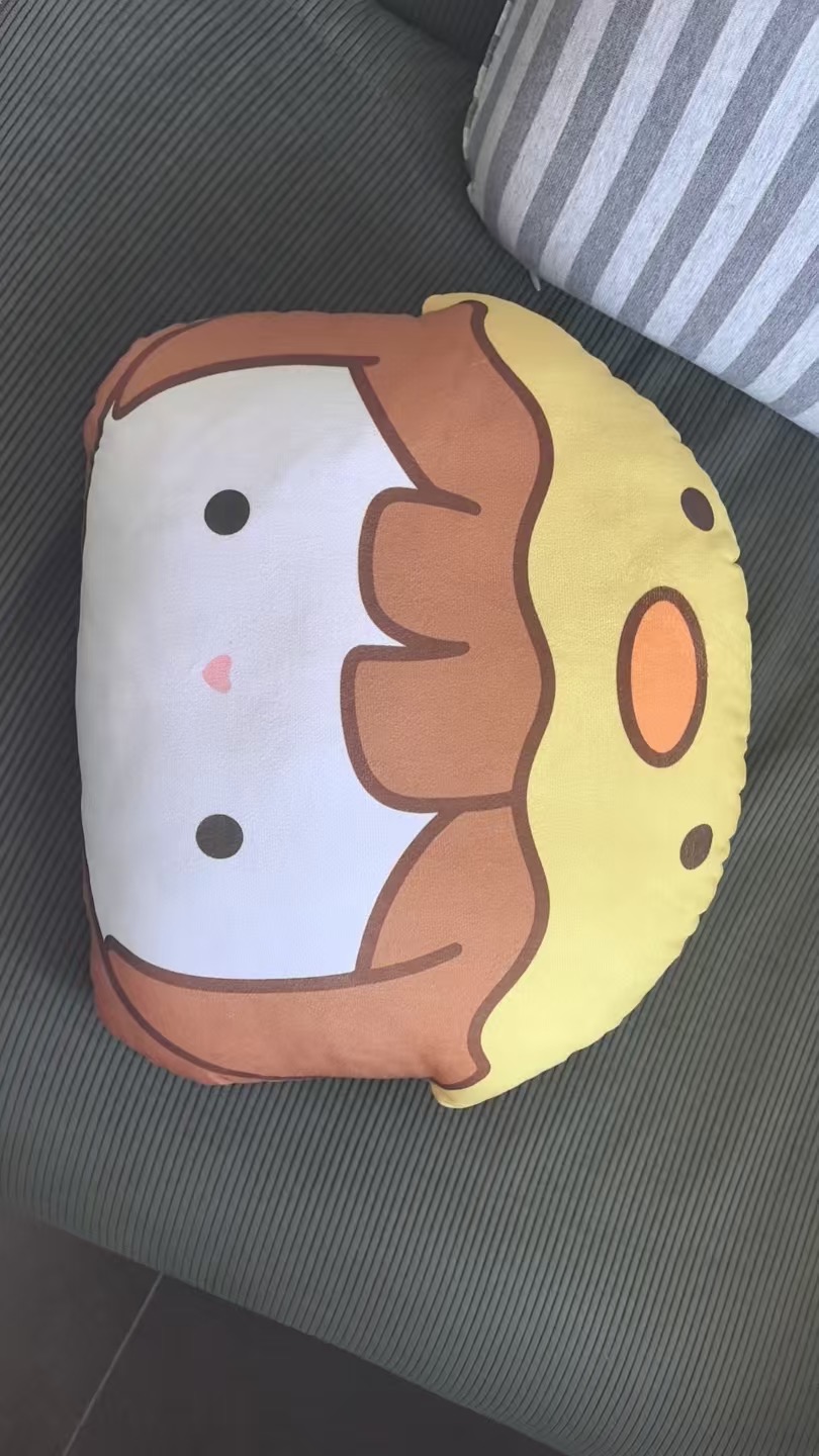 Duckie Girl face pillow prototype
